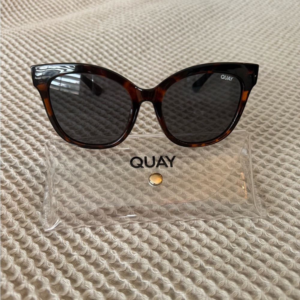 Quay Australia Brown Tortoise ‘It’s My Way’ Sunglasses - Picture 4 of 4